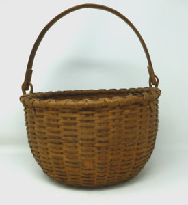 19thc 12 1 2 Inch Hand Woven Primitive Wooden Basket With Carved Swing Handle