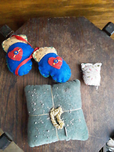 Vintage Pin Cushion Lot Pillow Shape And Pair Of Mitten Pin Cushions Old