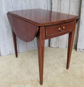 C 1960 Hickory Chair Co Pembroke Drop Leaf Side Table