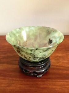 Small Spinach Jade Bowl On Stand