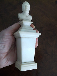 Antique 19th C Miniature Marble Alabaster Duke Of Wellington Bust On Pedestal