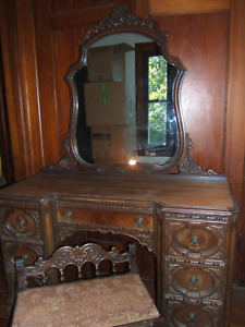 Lovely Antique Ornate Vanity Dresser With Mirror 7 Drawers