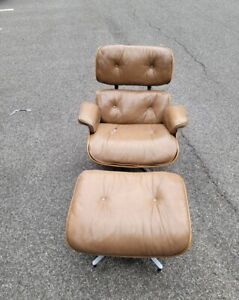 Herman Miller Rosewood Beige Leather Eames Lounge Chair With Ottoman