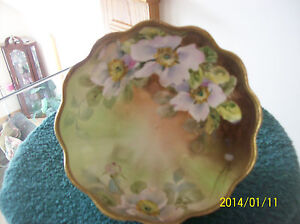 Nippon Stunning Handpainted Floral Gilt Gold Footed Decorative Bowl