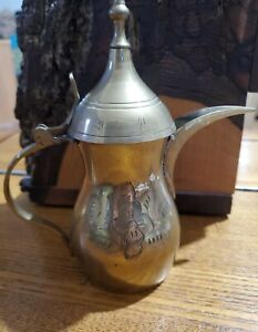 Vintage Traditional Islamic Brass Dallah Coffee Tea Pot Saudi Arabia 7 1 4 H