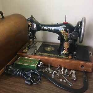 Singer Sewing Machine 128 La Vencedora W Attachements Bentwood Case Sew Perfect