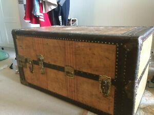 Vintage Steamer Trunk Yellow And Brown Steamer Trunk