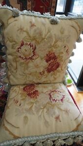 Two Aubusson Tapestry Pillows Flowers With Zipper Filling 18 X 18 