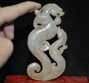 Chinese Hetian Jade Carved Feng Shui Lucky Animal Dragon Loong Yubi Bi Amulet
