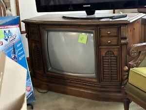 Antique Wood Tv