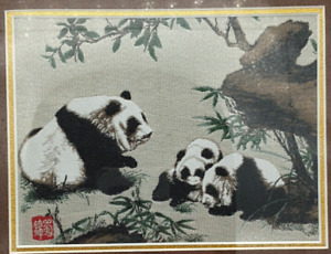 China Shu Brocade Chinese Panda Bamboo Silk Embroidery Framed Artwork Vintage