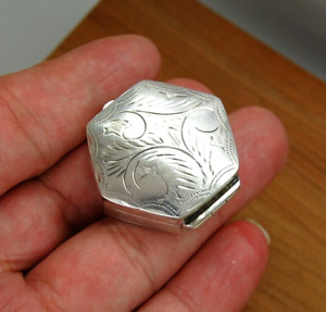 Vintage 925 Sterling Silver Repousse Patterned Pill Snuff Box