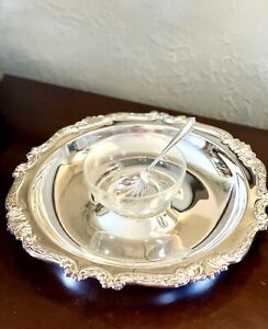 Silverplate Chip Dip With Glass Insert Shell Spoon Sheridan Silver Co Vtg