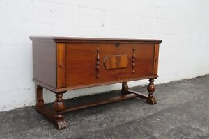Early 1900s Roos Chests Cedar Chest Blanket Trunk Window Bench 5257