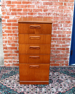 Mid Century Teak Wood Chest Of Drawer With 5 Drawers
