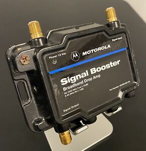 Motorola Signal Booster 484095 001 00 With Power Supply Vg045 