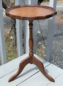 Chippendale Vintage Wooden Pie Crust Table Wine Table Leather Top 13 W X 20 H