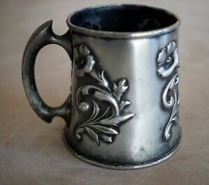 Vintage Quadruple Plated Floral Design Baby Cup American Silver Plate Co 