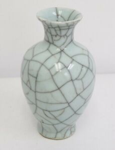 Antique Chinese Ge Type Crackle Glaze Porcelain Vase 6 25 Tall