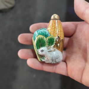 Beijing Chinese Porcelain Snuff Bottle Ceramics Rabbit Sculpture Painting Nice