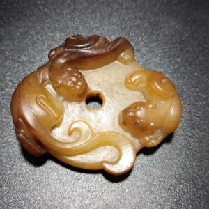 Chinese Old Hetian Jade Carved Chi Dragon Dynasty Jade Pendant