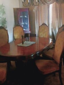 Antique Dining Room Set 1972 The White Fruniture Co 