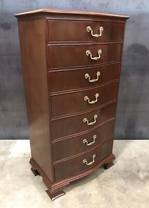Scarce Baker Furniture Georgian Style Mahogany Bow Front 7 Drawer Lingerie Chest