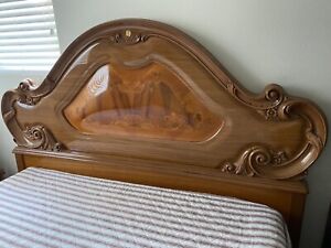Beautiful Antique Vintage Unique Queen Size Walnut Wood Bed Frame Made In Italy