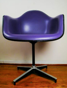 Eames Purple Alexander Girard Black Fiberglass Herman Miller Chair 4 Star Base 