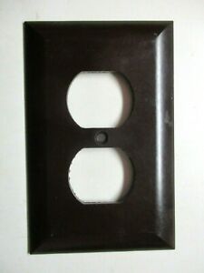Paulding Midsize Smooth Brown Bakelite 1960 Duplex Outlet Plate Wall Box Cover