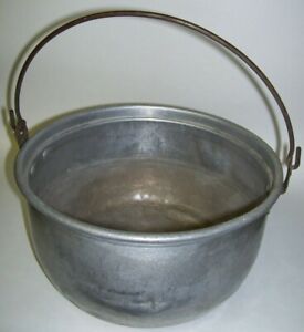 Kettle With Bale Handle Antique Pan