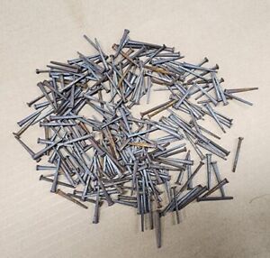 Qty 250 Vintage Square Cut Nails 1 1 4 Straight Nails W Square Heads