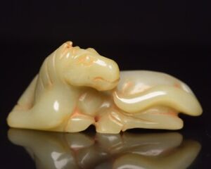 Chinese Hand Carved Natural Hetian Jade Nephrite Statue Horse Carving