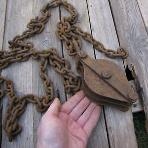 Old Decorative Iron Pulley With Chain Block And Tackle