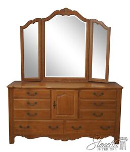 63591ec Ethan Allen Country French Dresser W Tri Fold Mirror