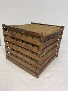 Vintage Primitive Farmhouse Wooden Egg Crate Carrier Farm Barn Holds 144 Eggs