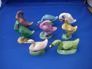 Set Of 8 Late 19th C Chinese Porcelain Miniature Duck Figurines Nr
