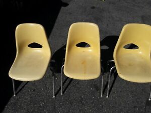 3 Vintage Mid Century Modern Krueger Fiberglass Eames Era Chairs Yellow Good