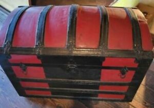 Vintage Wood Dome Top Steamer Trunk With Lithograph 36x25x21 Inches