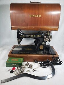 Antique 1924 Working Electric Singer Sewing Machine Model 99 Bentwood Case