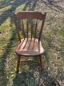 Vintage Ethan Allen Heirloom Collection Windsor Chair In Classic Nutmeg 10 6011