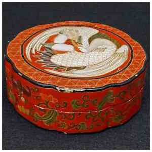 Vintage Chinese Lacquer Box With Crane Peach