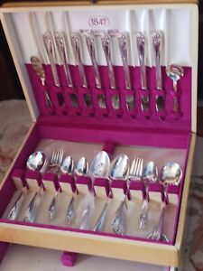 1847 Rogers Bros Daffodil Silverplate Flatware New Never Used Vtg Extras Chest