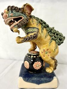 Exceptional Large Marked Antique Porcelain Foo Dog Excellent Condition
