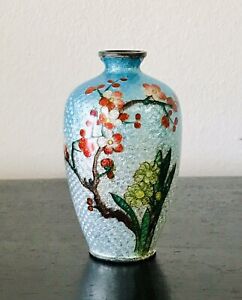 Signed 3 5 Inches Tall Japanese Meiji Peroid Cloisonne Ginbari Plum Blossom Vase