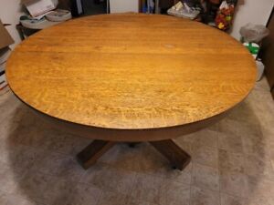 Antique Quartersawn Golden Oak Arts And Crafts 54 Round Farmhouse Table