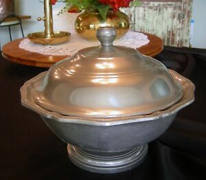 Vintage Wilton Aremtale Colonial 2 Quart Covered Casserole Pewter 1972 Retired