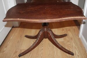 Antique Imperial Grand Rapid Mi Mahogony Clawfoot Small Coffee End Table 2317