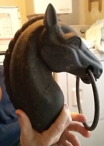 Cast Iron Horse Head Hitching Post Topper In Good Condition 