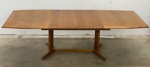 Vintage Danish Teak Style Dining Table With 2 Leaves